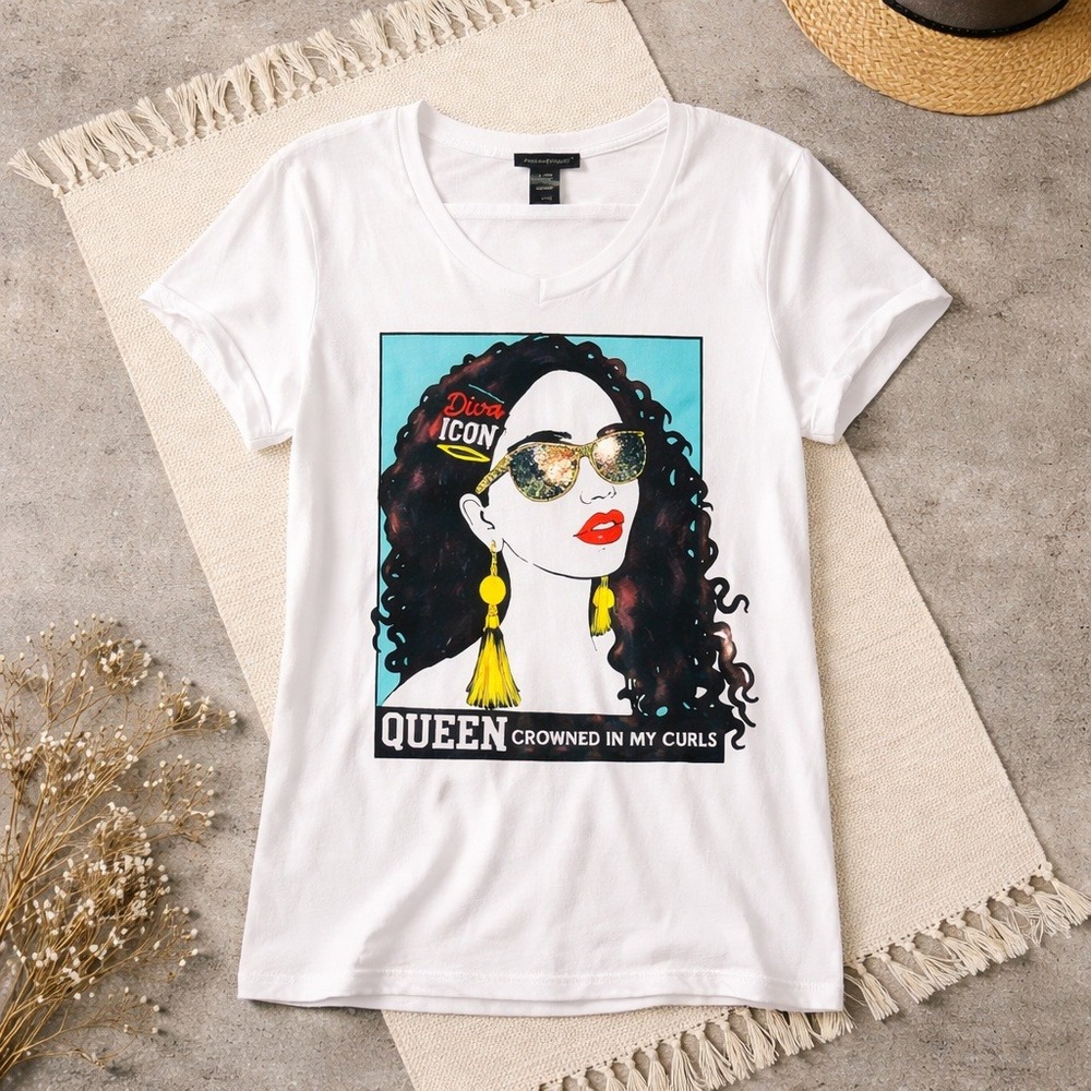 Ashley Stewart 10/12 Queen Crowned in My Curls Graphic V Neck T-Shirt White NWT